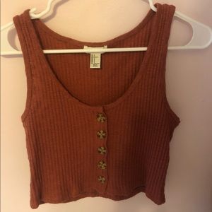 Buttoned cropped tank top